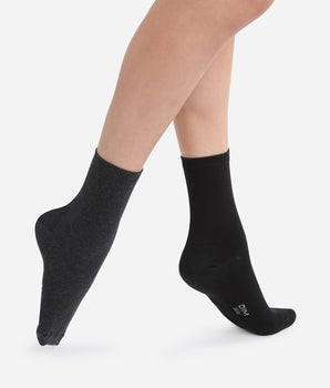 Pack of 2 pairs of charcoal & black mid calf socks for women