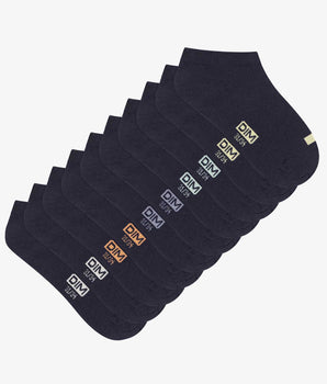 Pack of 5 pairs of unisex cotton navy socks with EcoDim labels