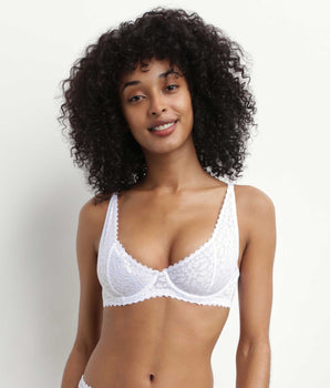 Underwire floral lace bra in white Daily Dentelle